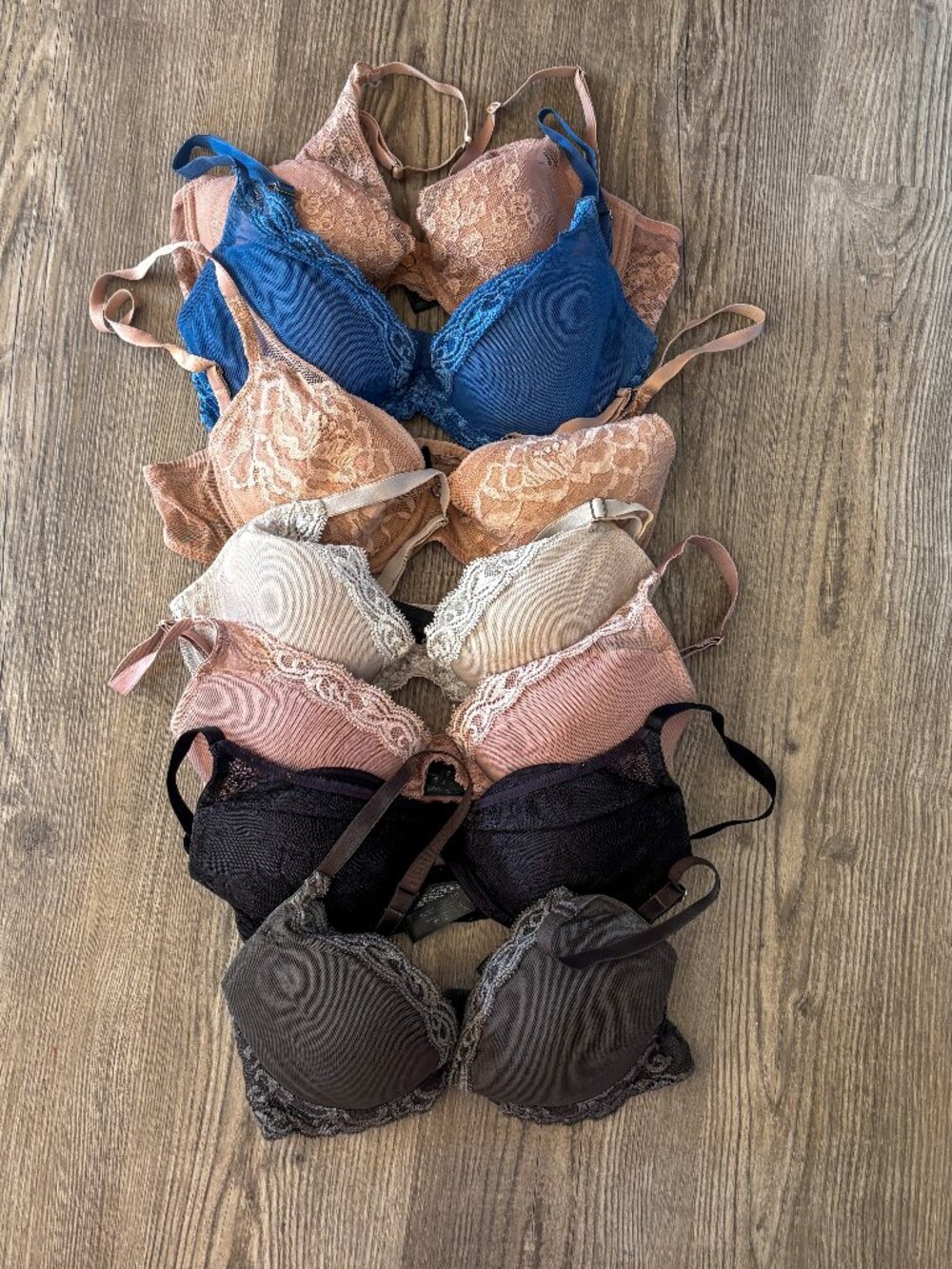 32D Natori Bra Bundle 7 Bras